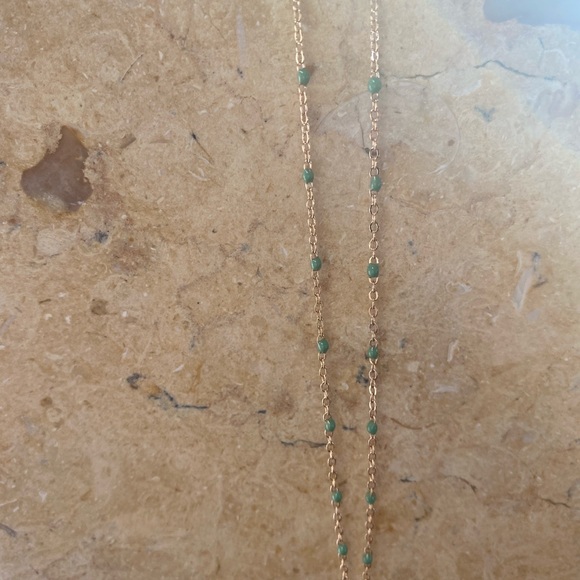 Green Gem Necklace - Picture 3 of 4